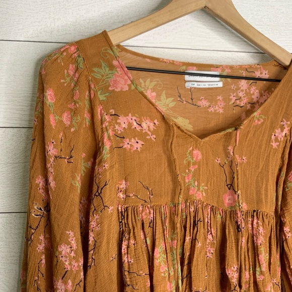 Urban outfitters mustard floral peplum crop top - Picture 2 of 7